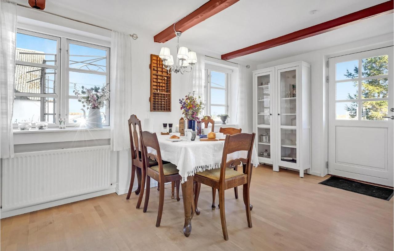 1 Bedroom Pet Friendly Apartment In Nørre Alslev 외부 사진